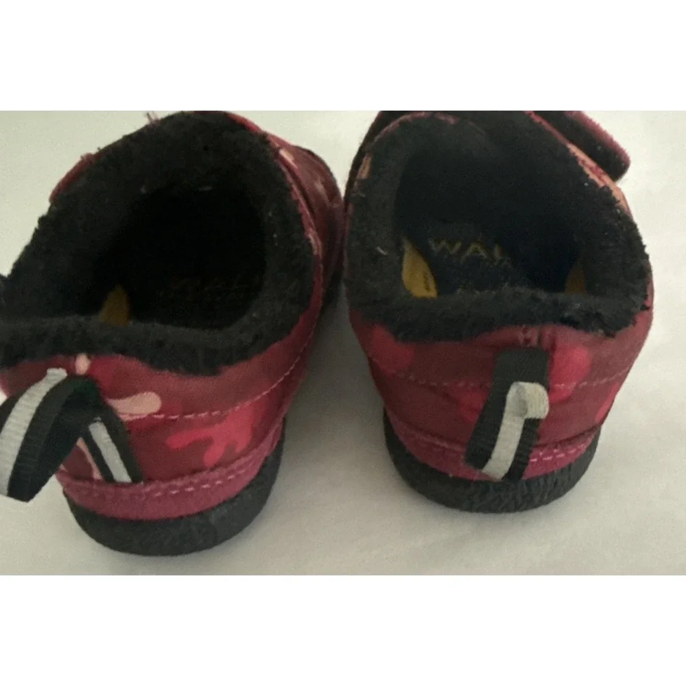 KEEN Howser Low Wrap Red Outdoor Shoes‎ Sneakers Toddler Size 5 USED